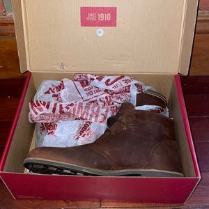 NWT MENS LEATHER LACE UP BOOT